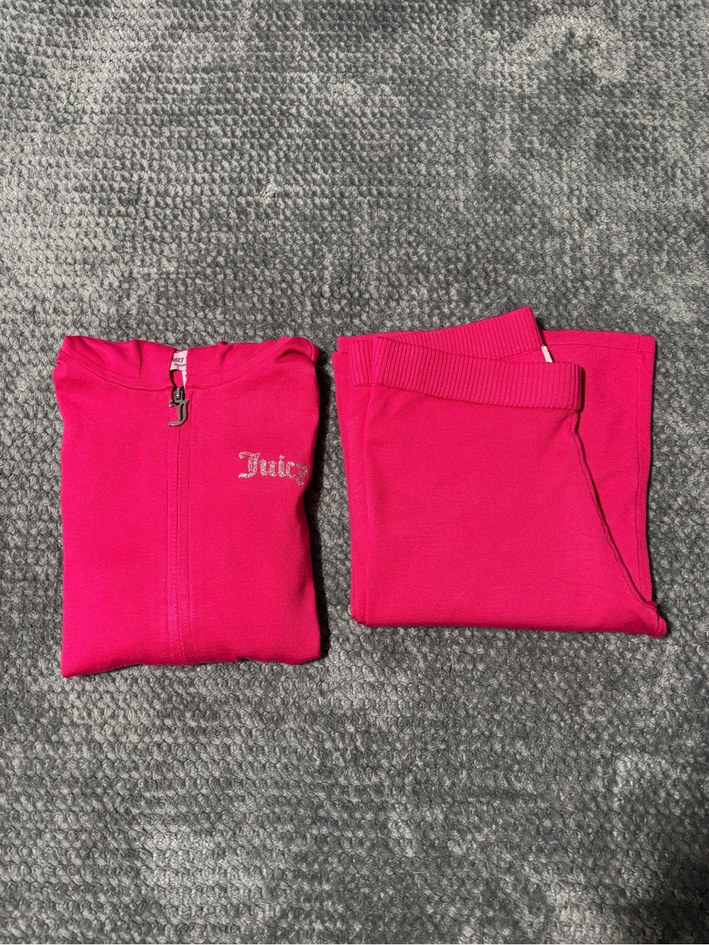 Juicy Couture Bright Pink Velour Hoodie & Flared Pants Set Size M - Picture 12 of 12